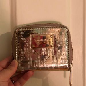Michael Kors compact wallet✨